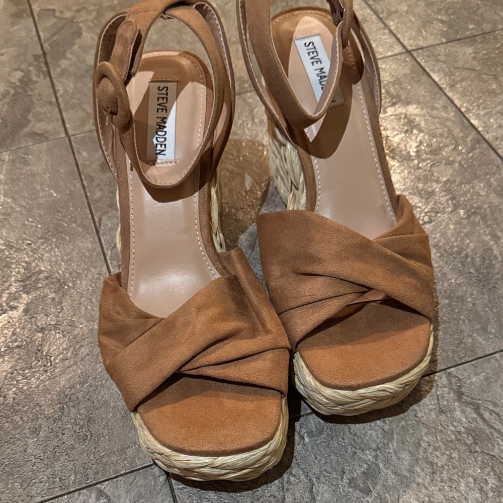 Steve Madden Brown Espadrille Wedges